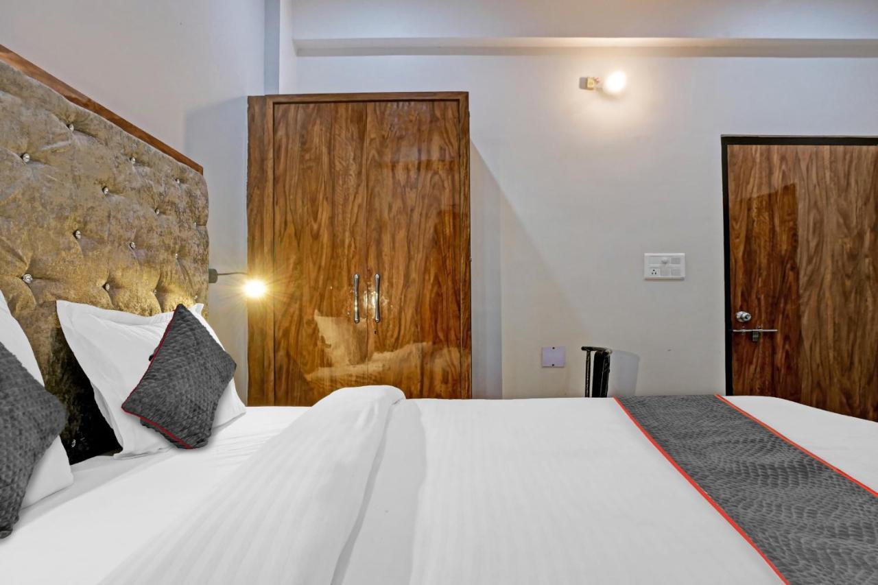 Hotel Townhouse Navneeta Grand à Kakarmatha Extérieur photo