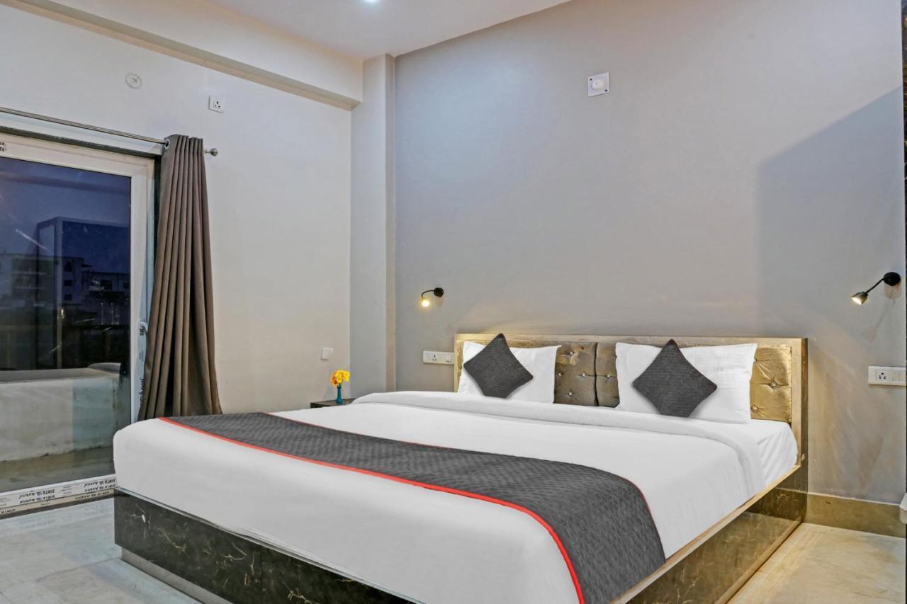 Hotel Townhouse Navneeta Grand à Kakarmatha Extérieur photo