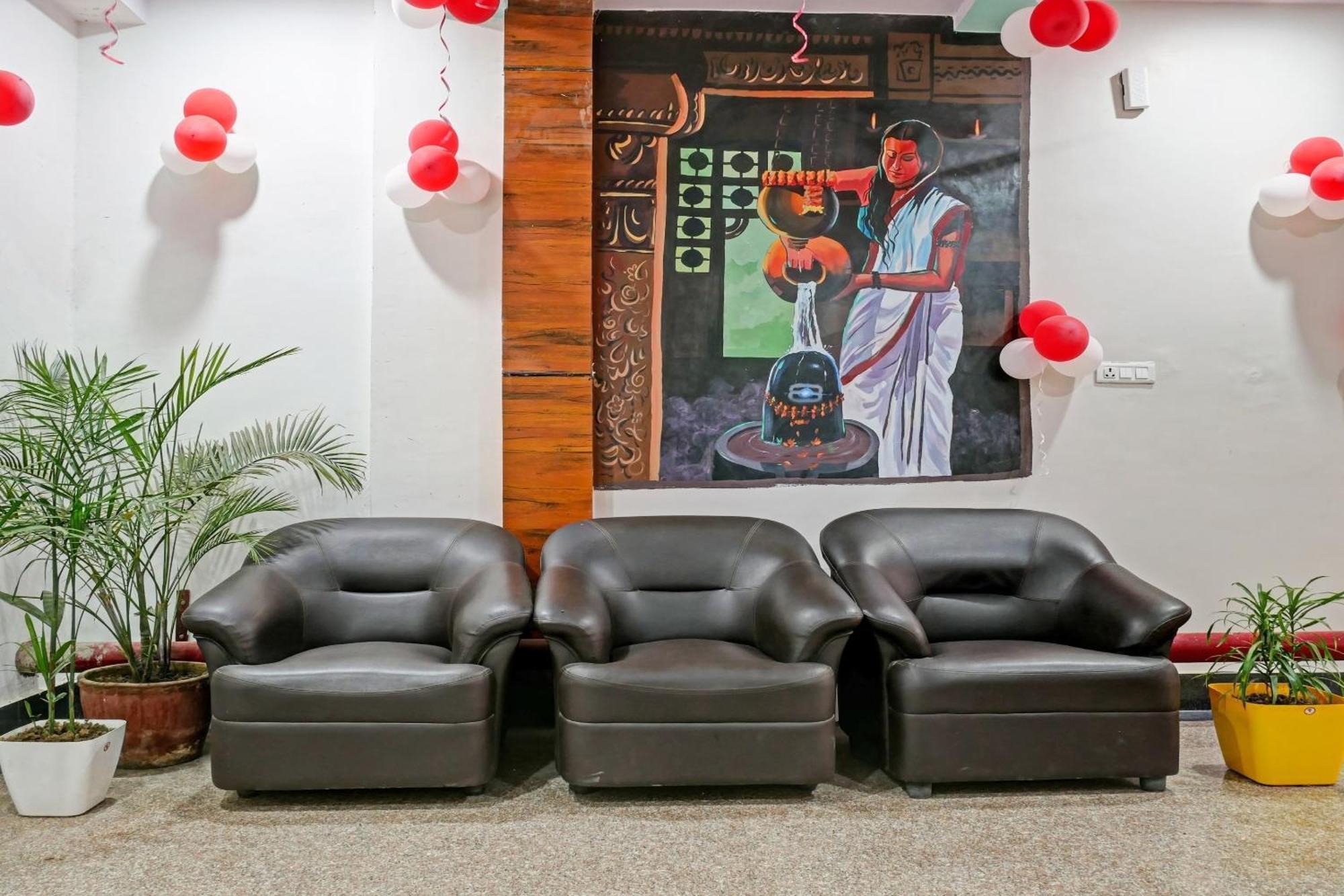 Hotel Townhouse Navneeta Grand à Kakarmatha Extérieur photo